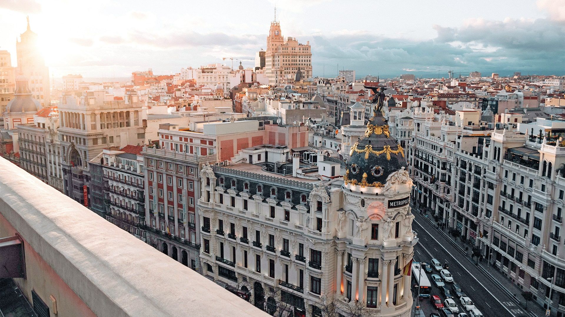 Instinct официално стъпи на испанския пазар